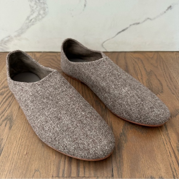 NWT TKEES Kira Wool Round Toe Flat in Heather Grey Brown Size 9B - Picture 3 of 8